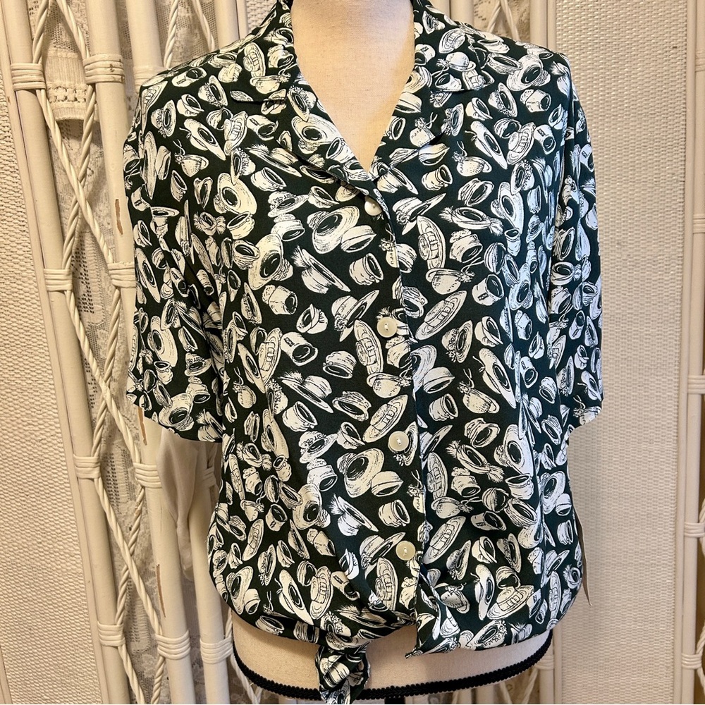 Vintage 90s Liz Claiborne Hat-Print Blouse – Green & Ivory – Button Front – Size - Picture 5 of 15